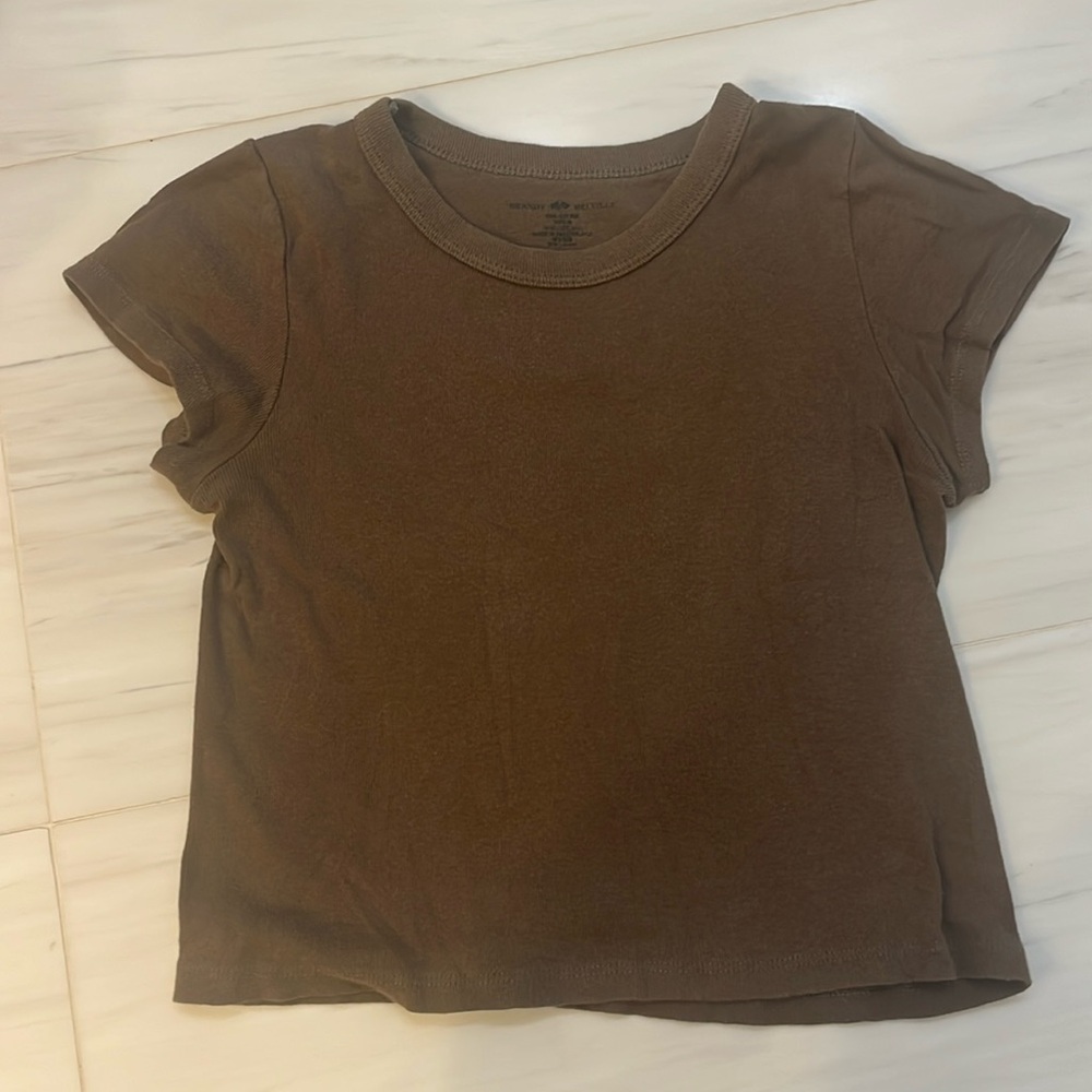 Brandy Melville Short Sleeve Tee Shirt